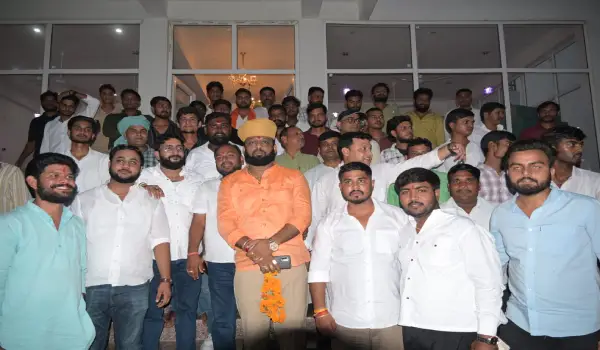 अम्बेडकरनगर में करणी सेना का सम्मेलन, आर्थिक आधार पर आरक्षण पर हुई चर्चा